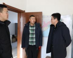 地矿集团领导走访慰问四队公司困难党员